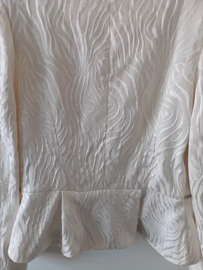 Chaqueta blanca elegante ASH con textura - miniatura 4