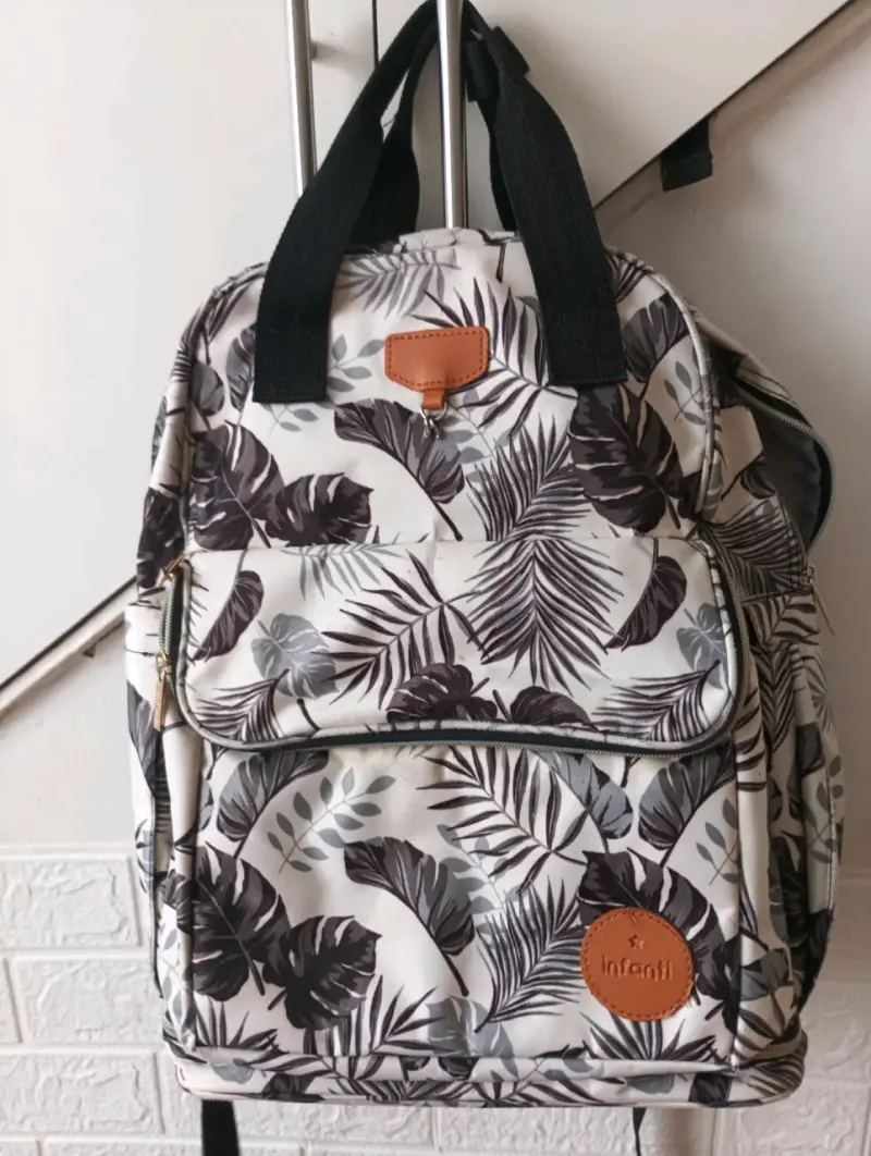 Mochila de pañales Infanti con diseño tropical - 3