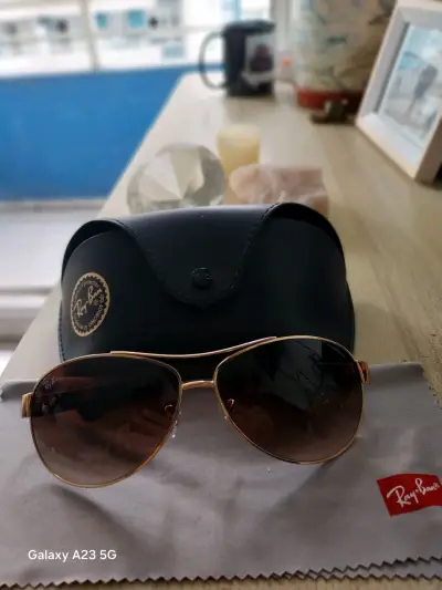 Gafas de sol Ray-Ban aviador doradas - miniatura 1