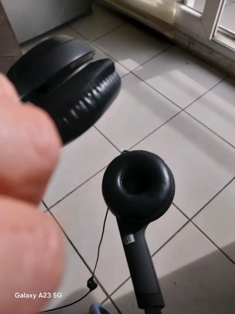 Auriculares negros con diadema ajustab - 2