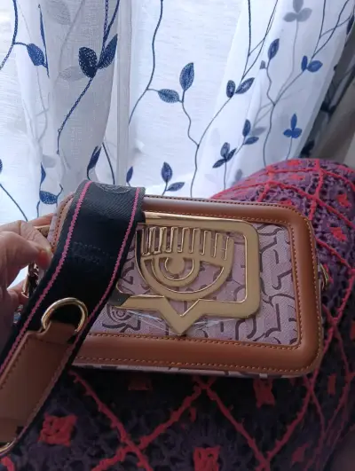Cartera de cuero con diseño de ojo - miniatura 1