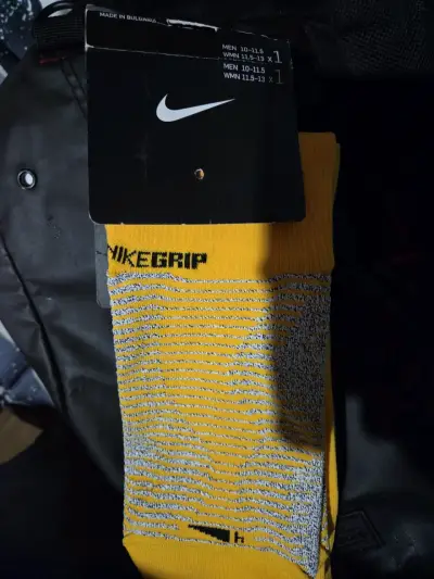 Medias Fútbol NikeGrip amarillos para hombre - miniatura 1