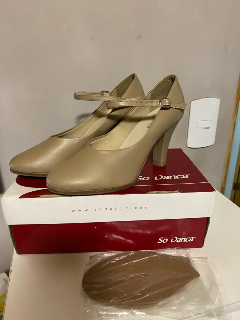 Zapatos de baile So Danca beige con tacón - 1