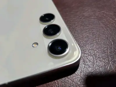 Samsung Galaxy S24 128GB como nuevo - miniatura 1