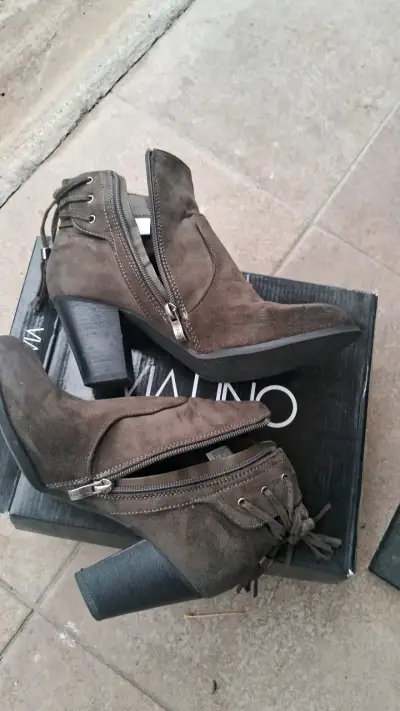 Botines de gamuza marrón con cierre lateral - miniatura 4