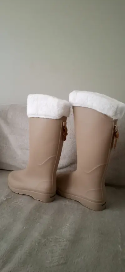 Botas de lluvia beige con forro de chiporro - miniatura 1