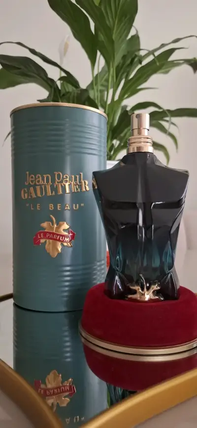 Perfume Jean Paul Gaultier Le Beau - miniatura 1