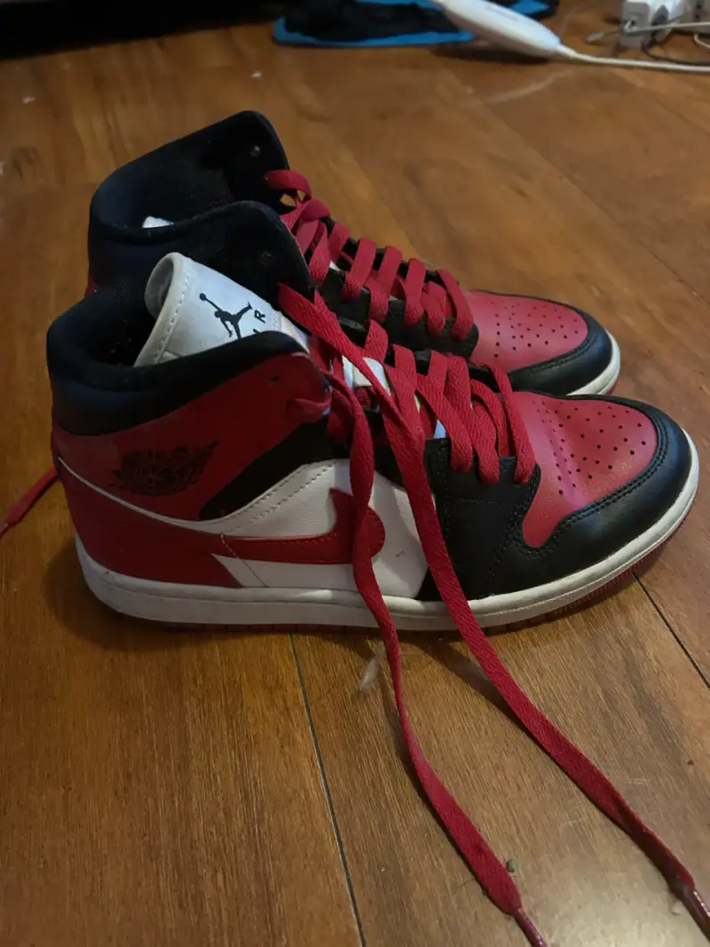 Zapatillas Air Jordan clásicas rojo y negro - 6