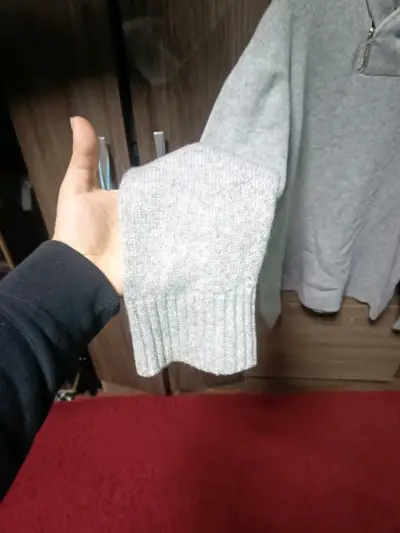 Suéter gris Lacoste con cuello alto - miniatura 3