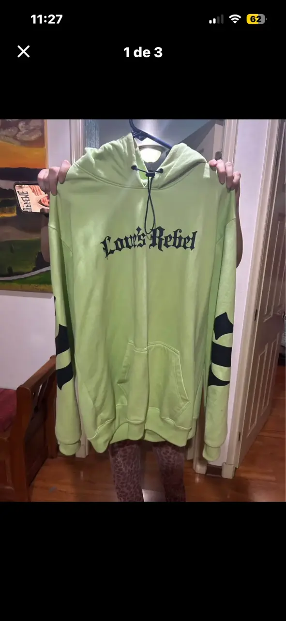 Polerón verde Love's Rebel con capucha - 1