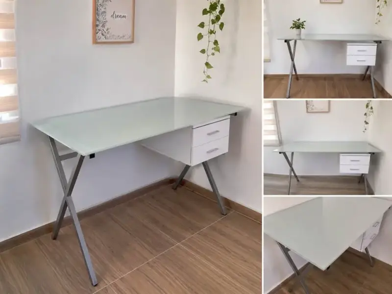 Escritorio moderno con cubierta de vidrio y cajonera