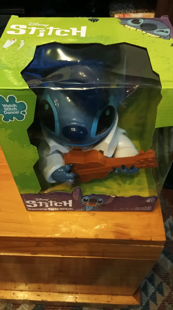 Figura Disney Stitch Elvis bailarina - 2