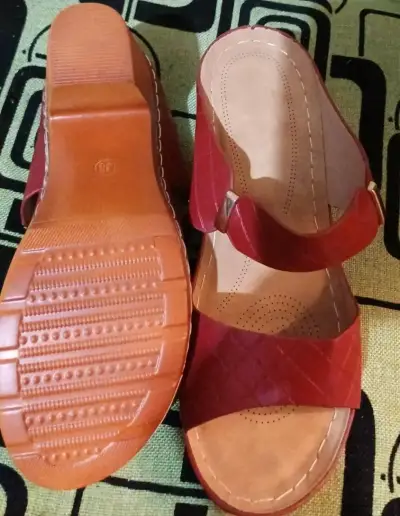 Sandalias de cuero con taco alto n°38 - miniatura 2