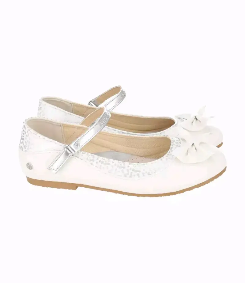 Zapatos de niña blancos con lazo y correa