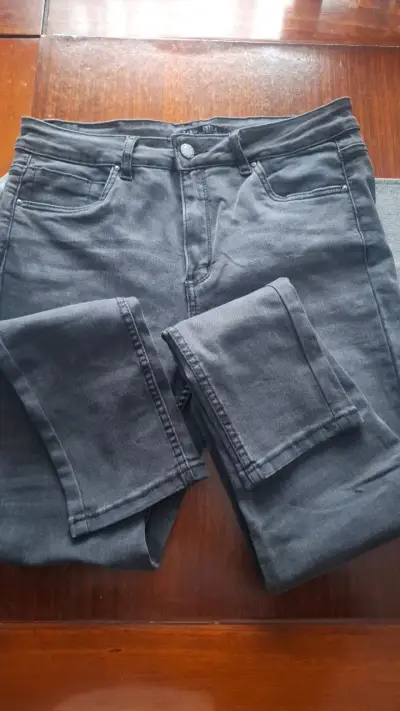 Jeans gris oscuro para mujer - miniatura 1