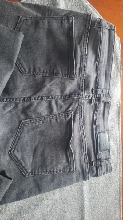 Jeans gris oscuro para mujer - miniatura 3