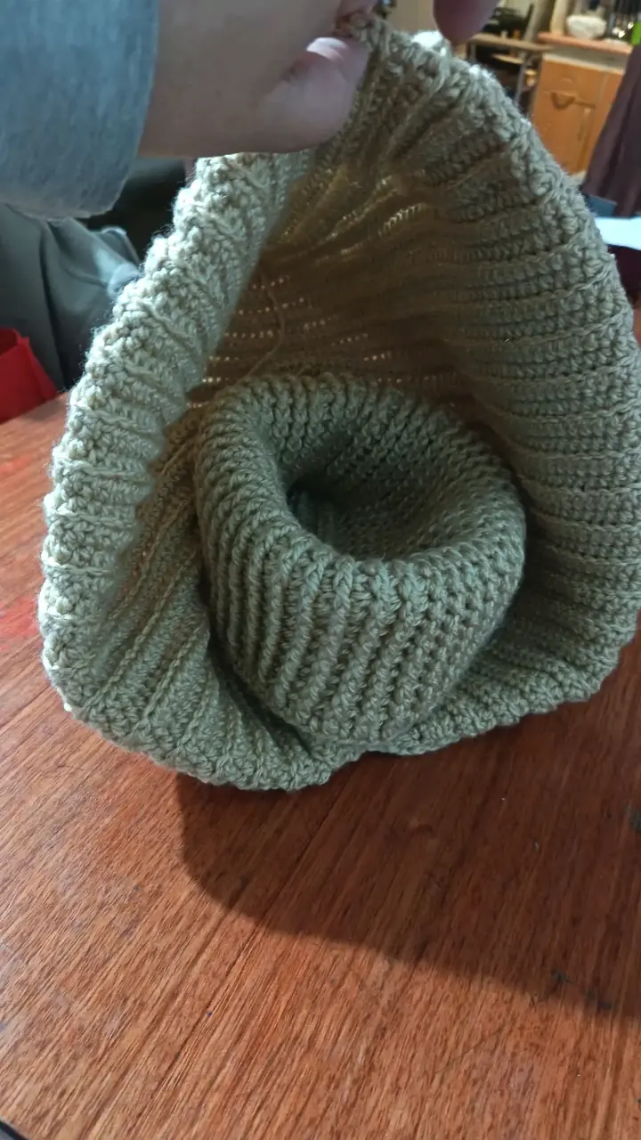Cuello capucha tejido - 1
