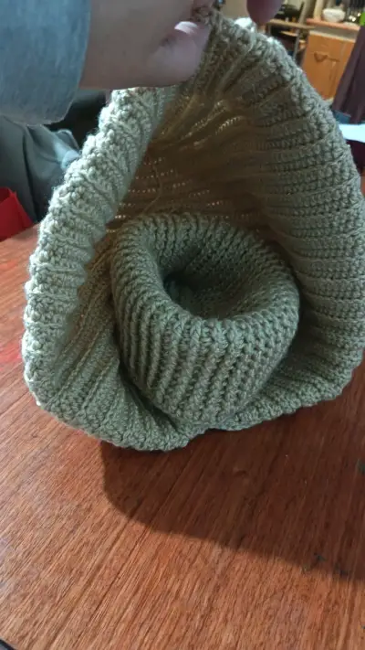 Cuello capucha tejido - miniatura 1