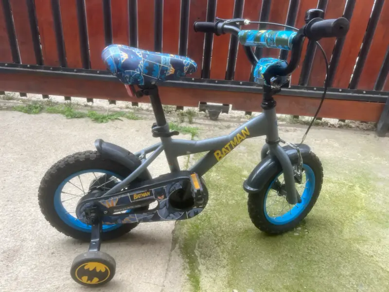Bicicleta infantil Batman con ruedas de entrenamiento - 1