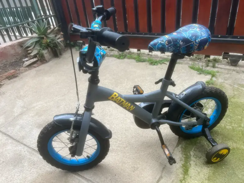 Bicicleta infantil Batman con ruedas de entrenamiento - 6