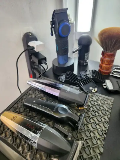 Set de máquinas cortapelo profesionales - miniatura 1