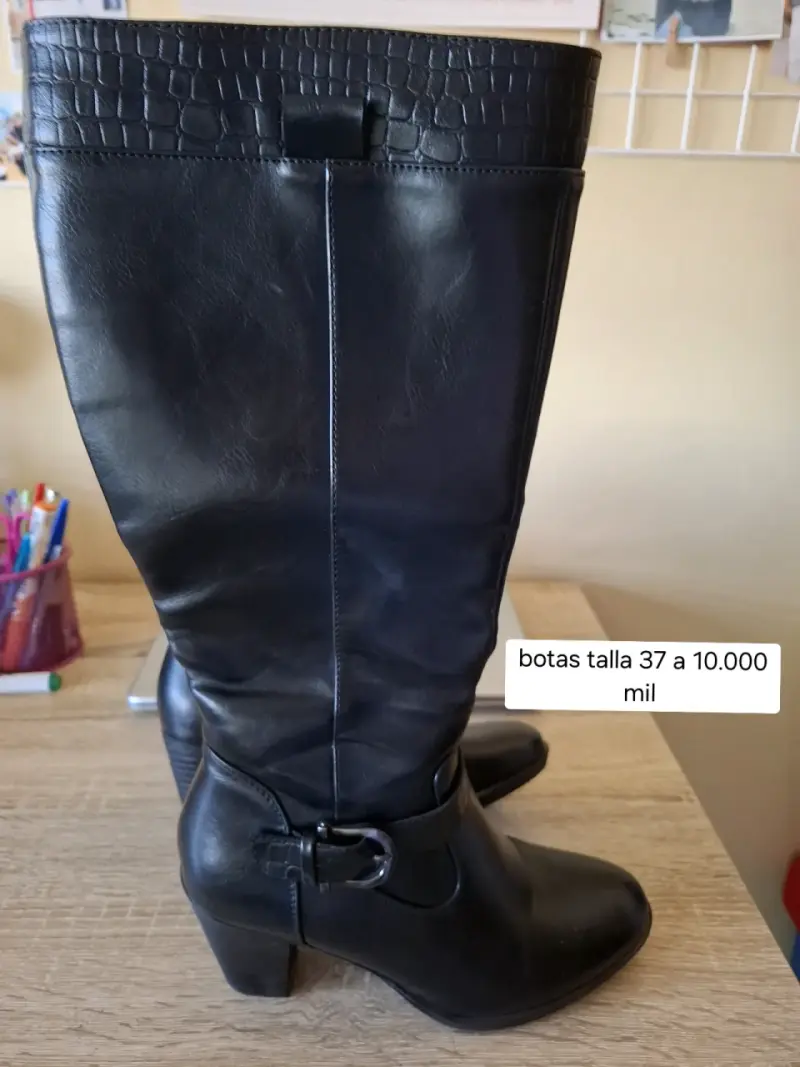 Botas negras de cuero talla 37 - 1