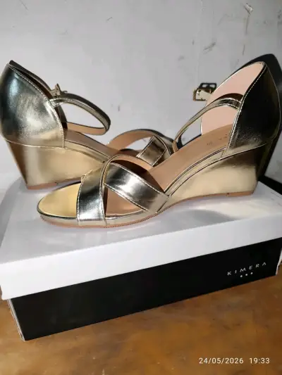 Sandalias doradas Kimera talla 39 - miniatura 2