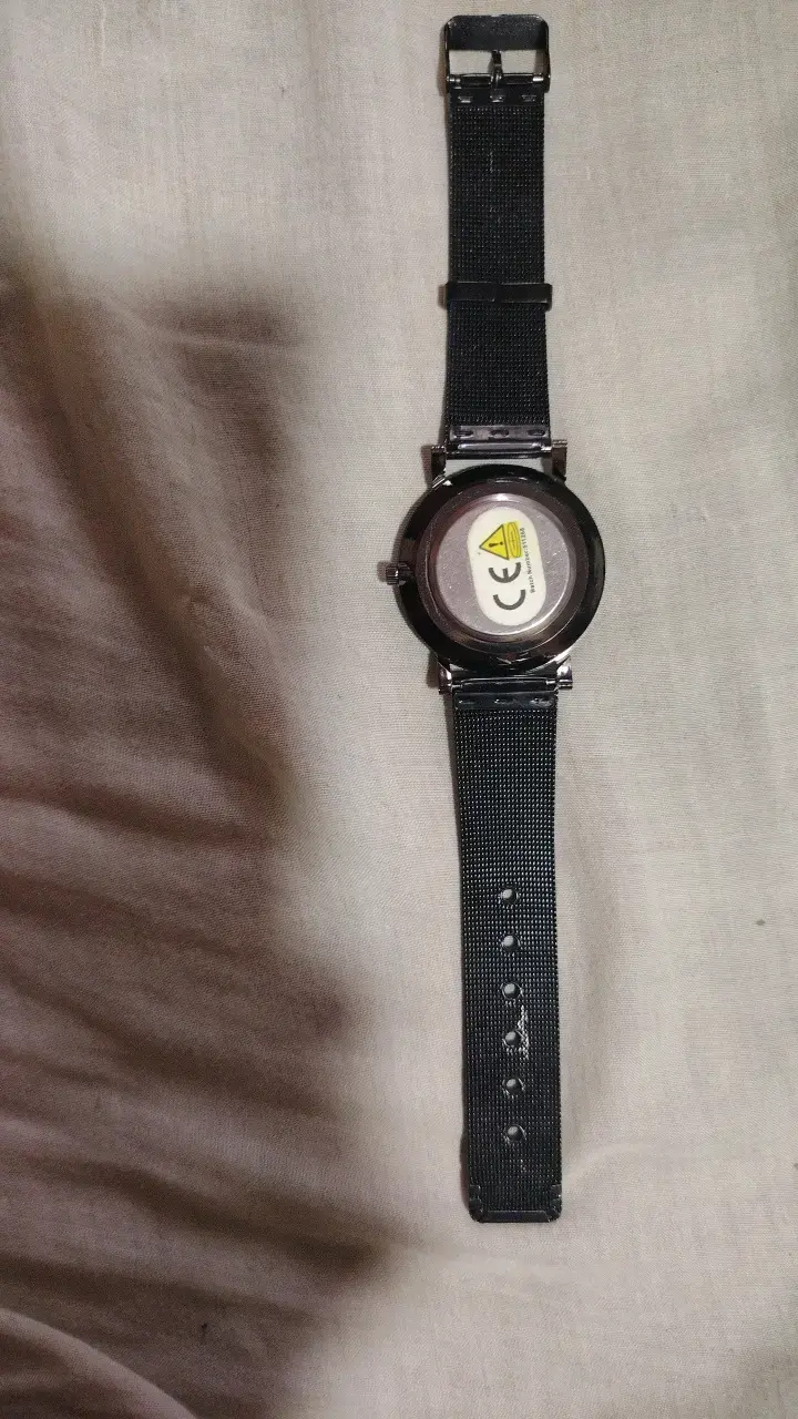 Reloj Geneva negro con correa de malla - 2