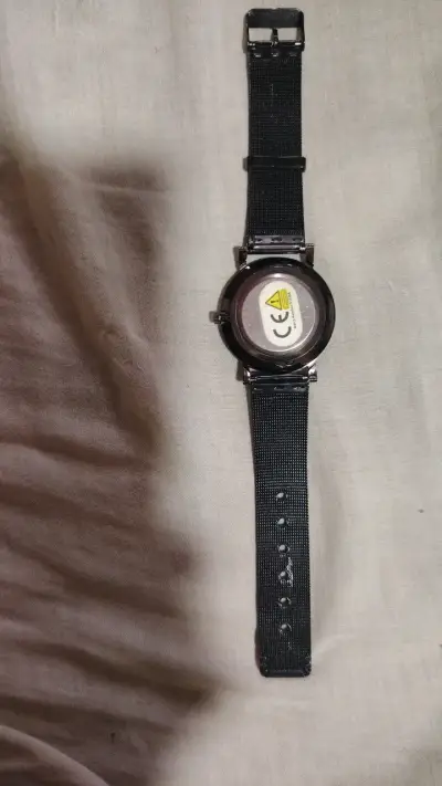 Reloj Geneva negro con correa de malla - miniatura 2