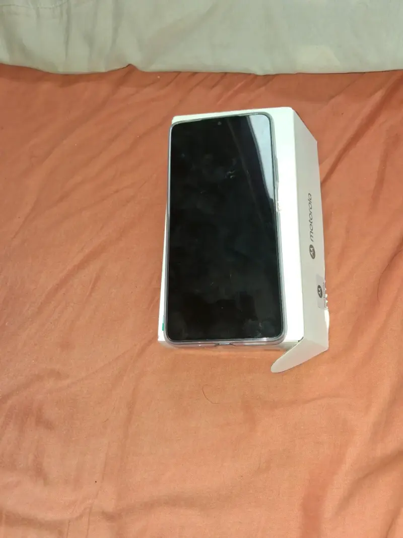 Motorola Moto G06 nuevo en caja - 3