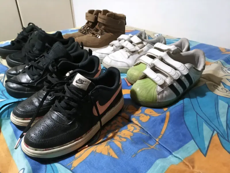Lote de zapatillas deportivas para niños - 4