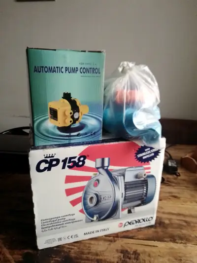 Bomba centrífuga Pedrollo CP158  con ctrol automát - miniatura 1