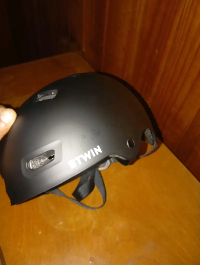 Casco de patinaje - 1