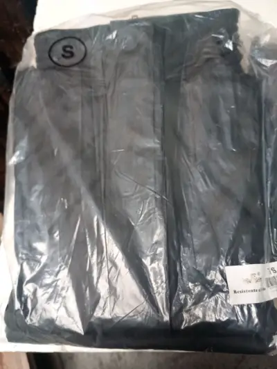 Traje de agua impermeable varias tallas - miniatura 2