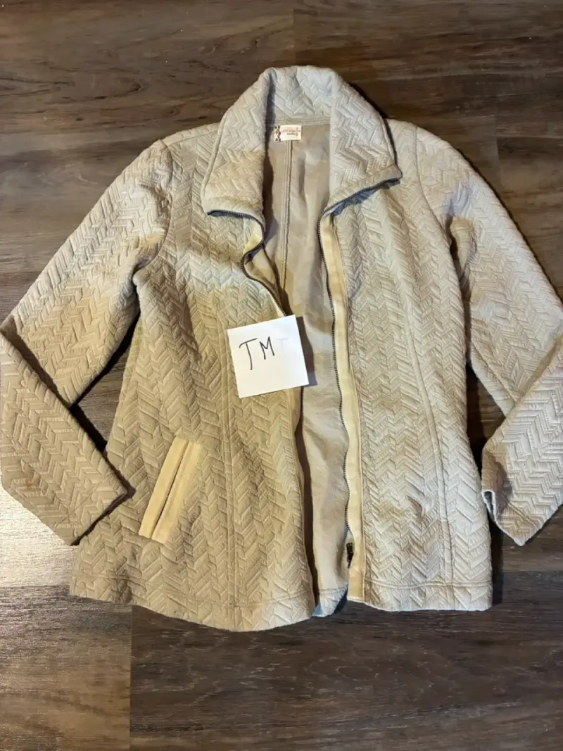 Chaqueta beige con diseño en relieve talla M - 1