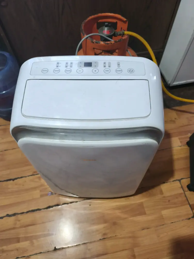 Aire acondicionado portátil Midea blanco