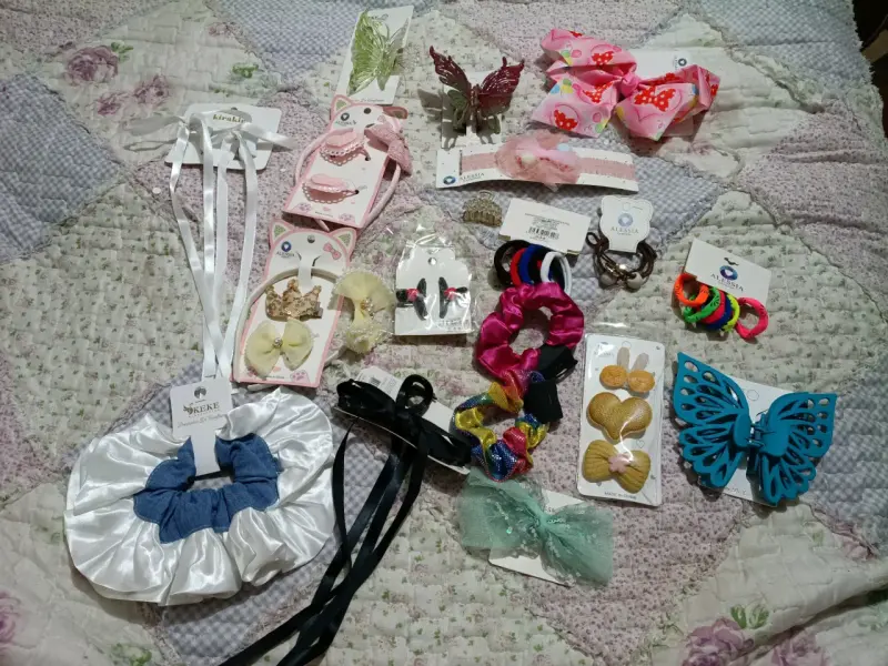 Set de accesorios para el cabello variados