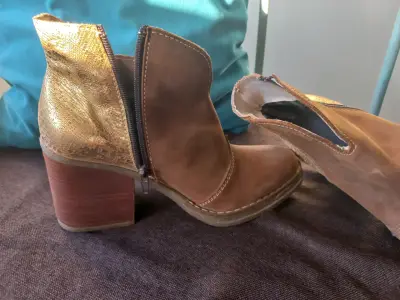 Botines cuero  sin uso - miniatura 4