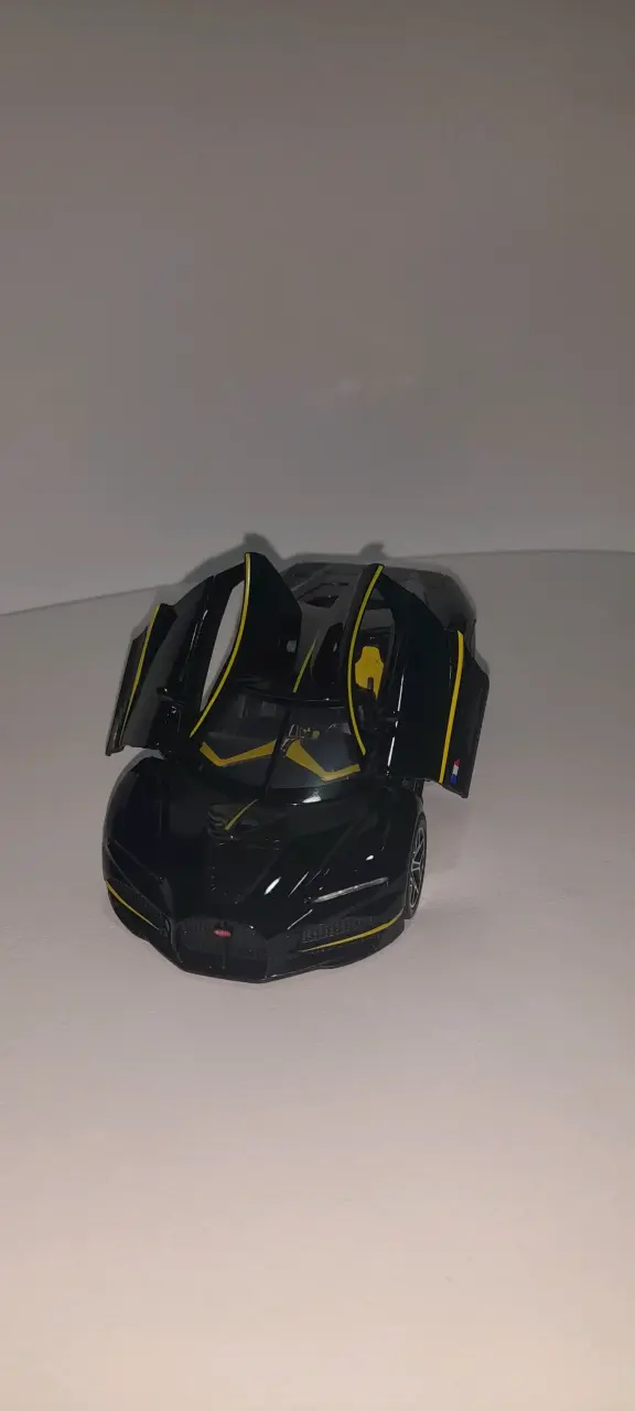 Bugatti Tourbillon A Escala 1:32 Negro Aleación - 2