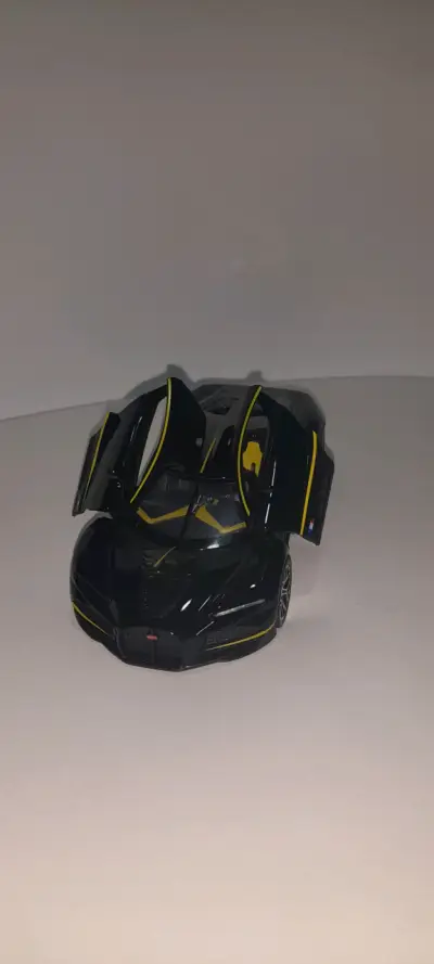 Bugatti Tourbillon A Escala 1:32 Negro Aleación - miniatura 2