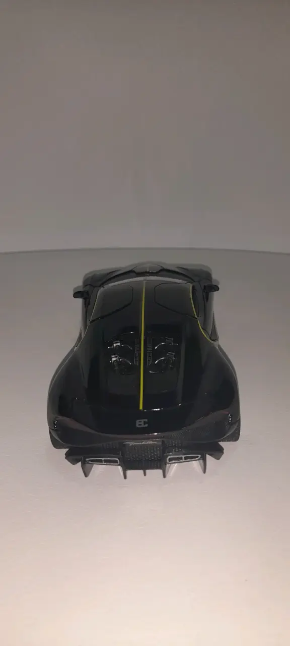Bugatti Tourbillon A Escala 1:32 Negro Aleación - 4