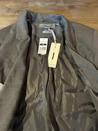 Blazer gris Basement talla M elegante - miniatura 2