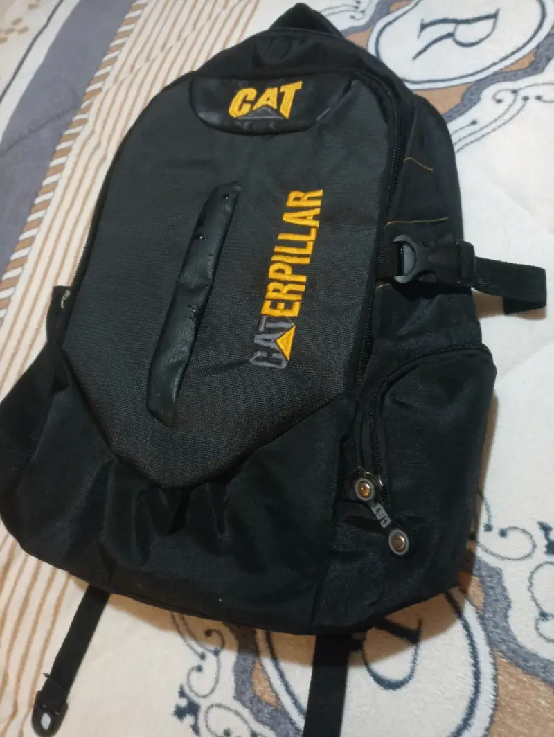 Vendo 3 mochilas grandes ,HP ,GEAR, y CAT .. - 5