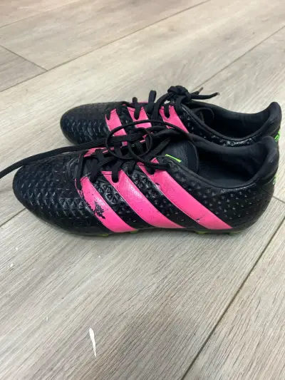 Chuteadores Adidas talla 40.5 - miniatura 4