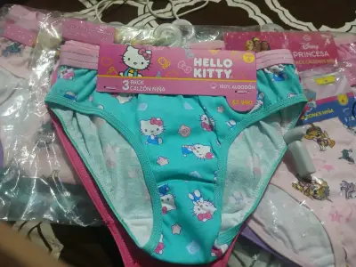 Pack de 3 calzones niña Hello Kitty - miniatura 1