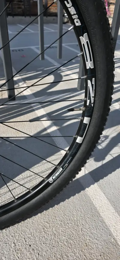 Bicicleta eléctrica Manic con canasto - miniatura 2