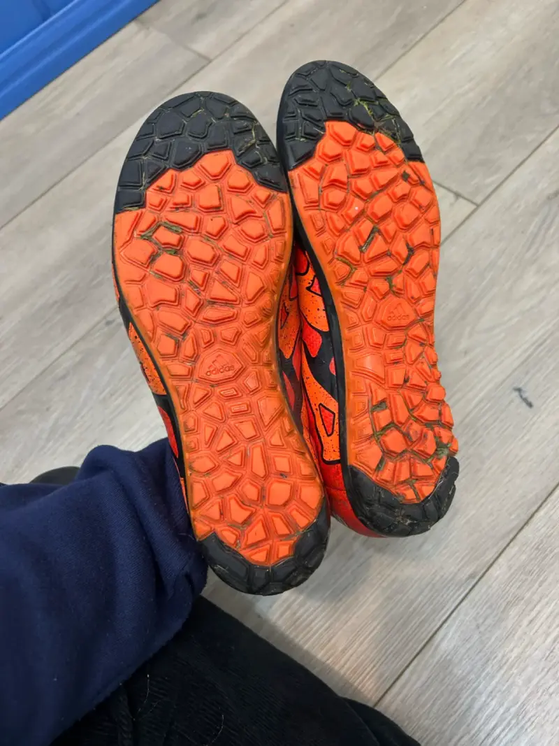 Zapatillas de fútbol Adidas talla 40.5 - 5