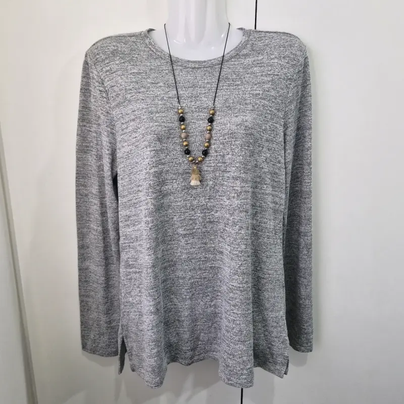 Polera gris banana republic talla M - 1