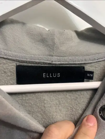 Polerón Ellus gris y negro con capucha talla M - miniatura 3