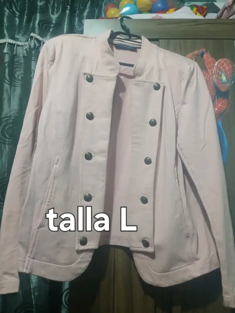 Chaqueta roja con cierre asimétrico talla L - 6
